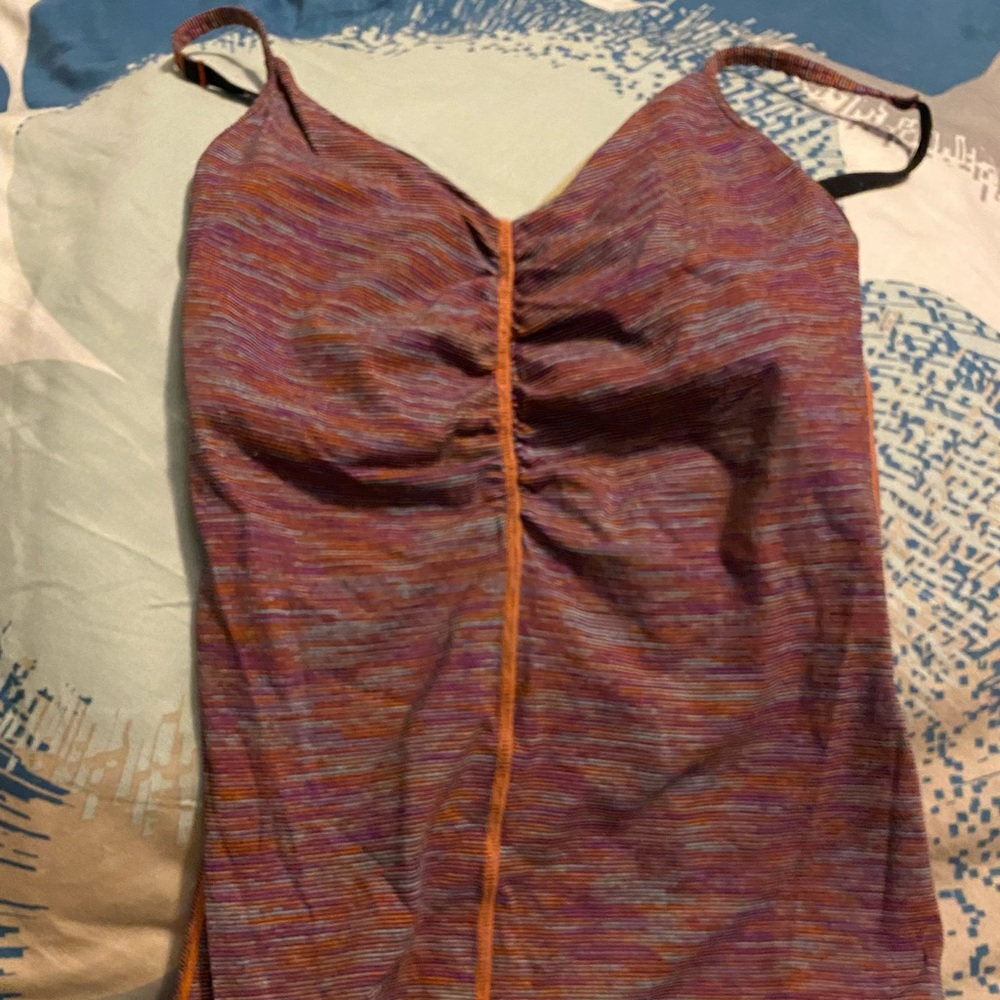 Lululemon size 2 top changeable straps